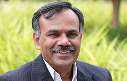 Dr. Shanthakumar S